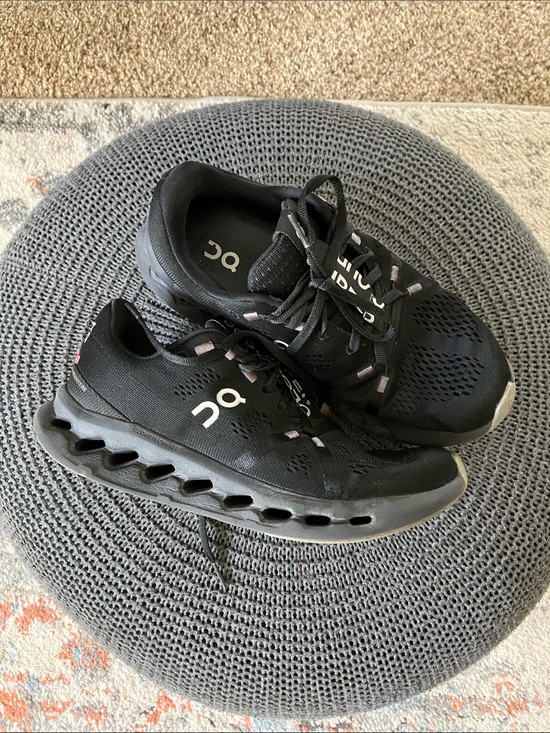 On Clouds Shoes - On Running Women's Black Athletic Running Shoes